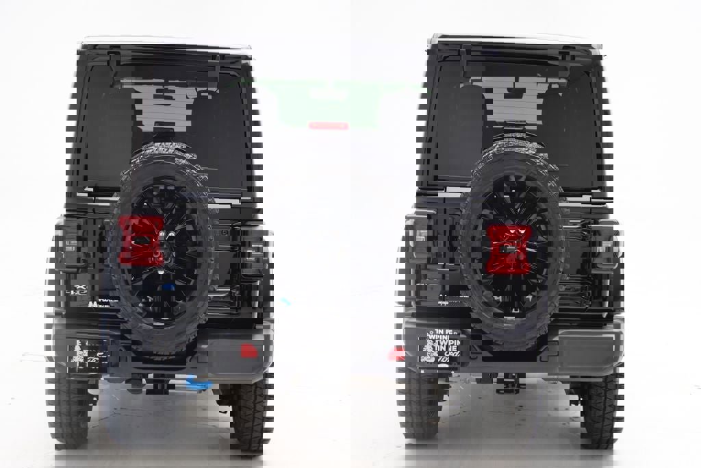 Used 2023 Jeep Wrangler Unlimited Sahara w/ Cold Weather Group image 7