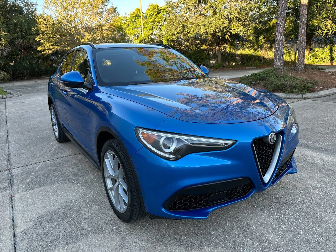 Used 2018 Alfa Romeo Stelvio Ti Sport image 5