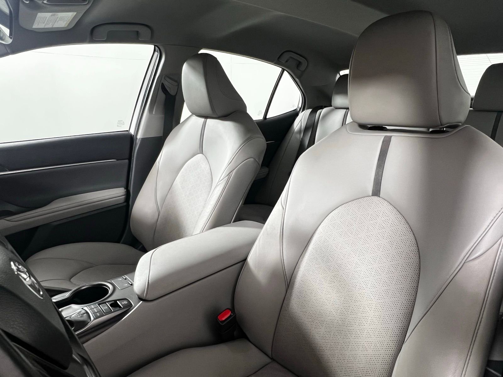 Used 2024 Toyota Camry XSE image 13