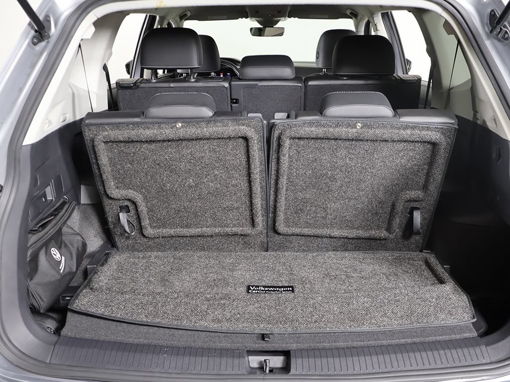 Used 2023 Volkswagen Tiguan SE FWD image 19
