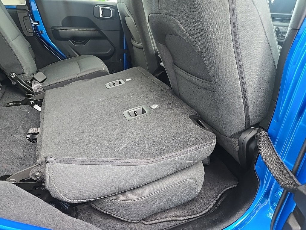 Used 2024 Jeep Wrangler Sahara w/ Technology Group image 87