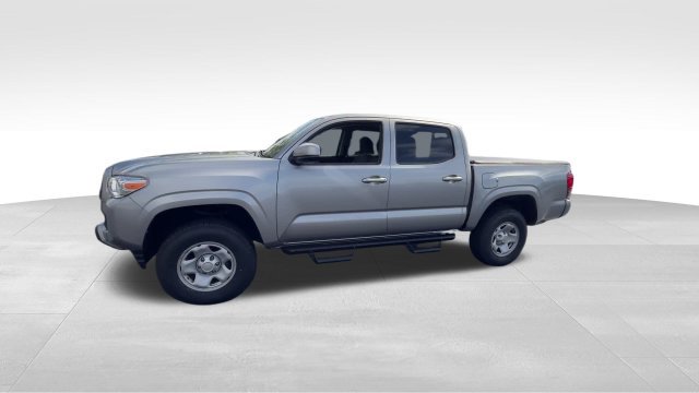 Used 2021 Toyota Tacoma SR AWD/4WD image 3