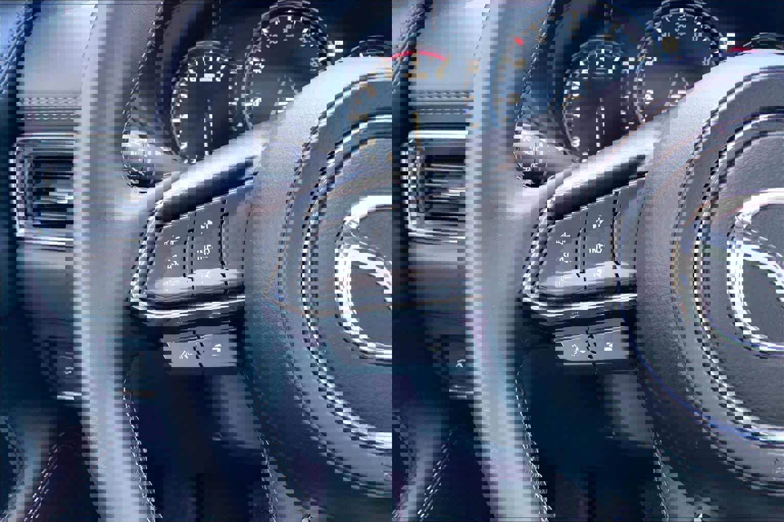 Used 2025 MAZDA CX-5 Signature image 24