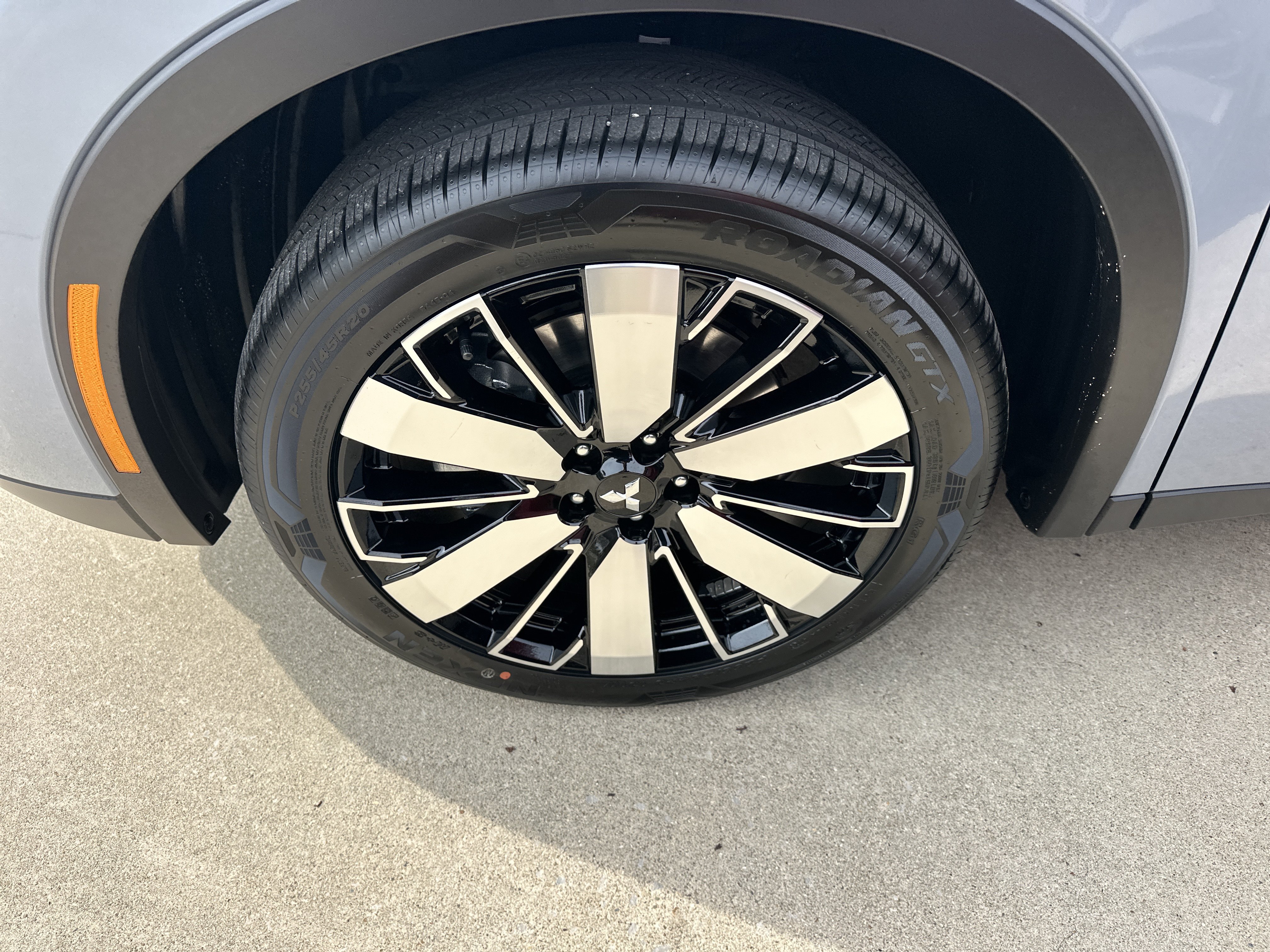 New 2026 Mitsubishi Outlander SE AWD/4WD image 8