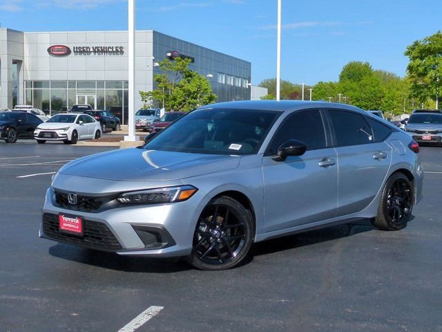 Used 2023 Honda Civic Sport image 2