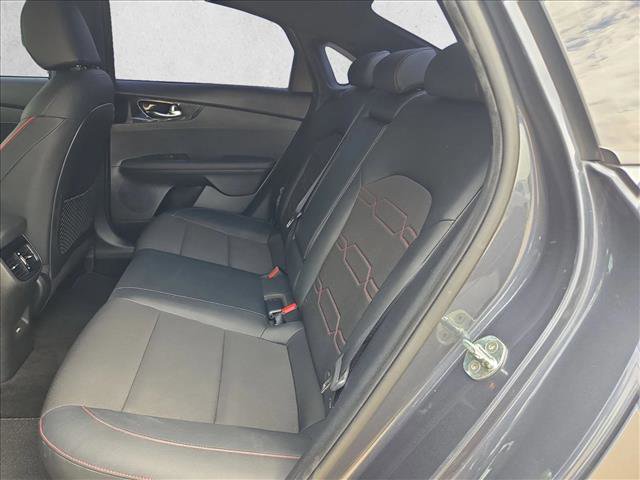 Used 2022 Kia Forte GT w/ GT Technology Package FWD image 19