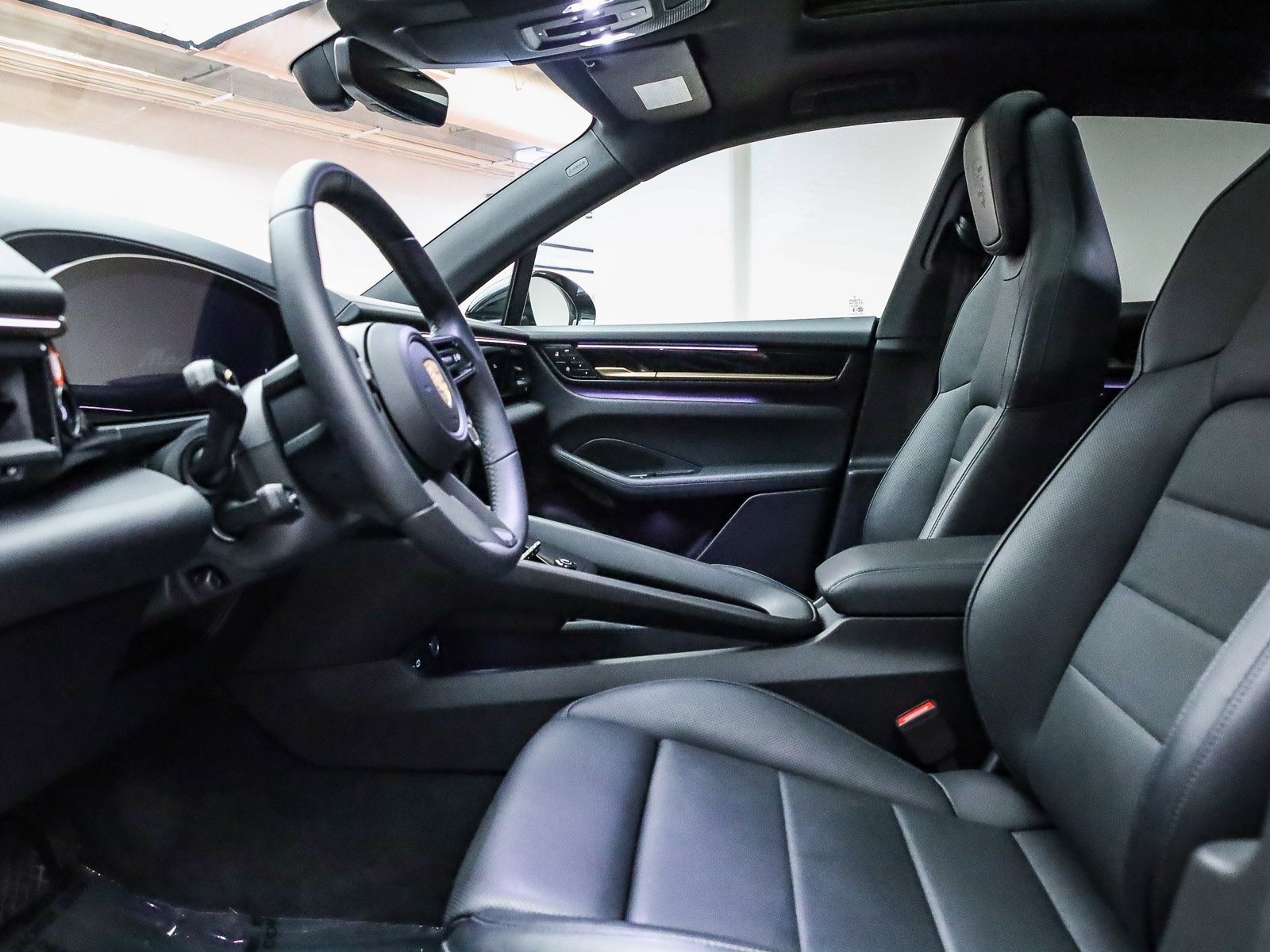 Used 2025 Porsche Macan Electric image 23