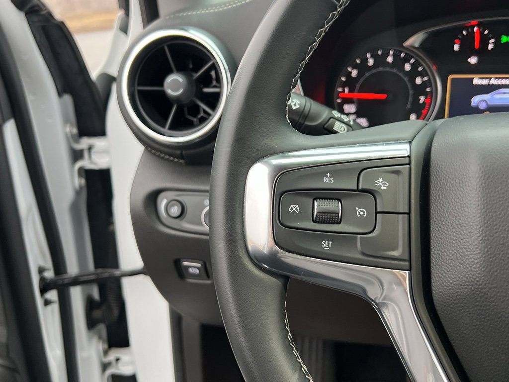 Used 2023 Chevrolet Blazer LT image 30