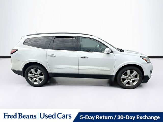 Used 2017 Chevrolet Traverse LT w/ Style and Technology Package AWD/4WD image 9
