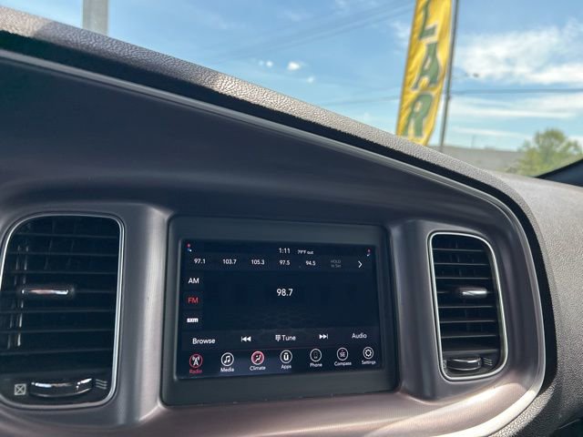 Used 2019 Dodge Charger SXT RWD image 22