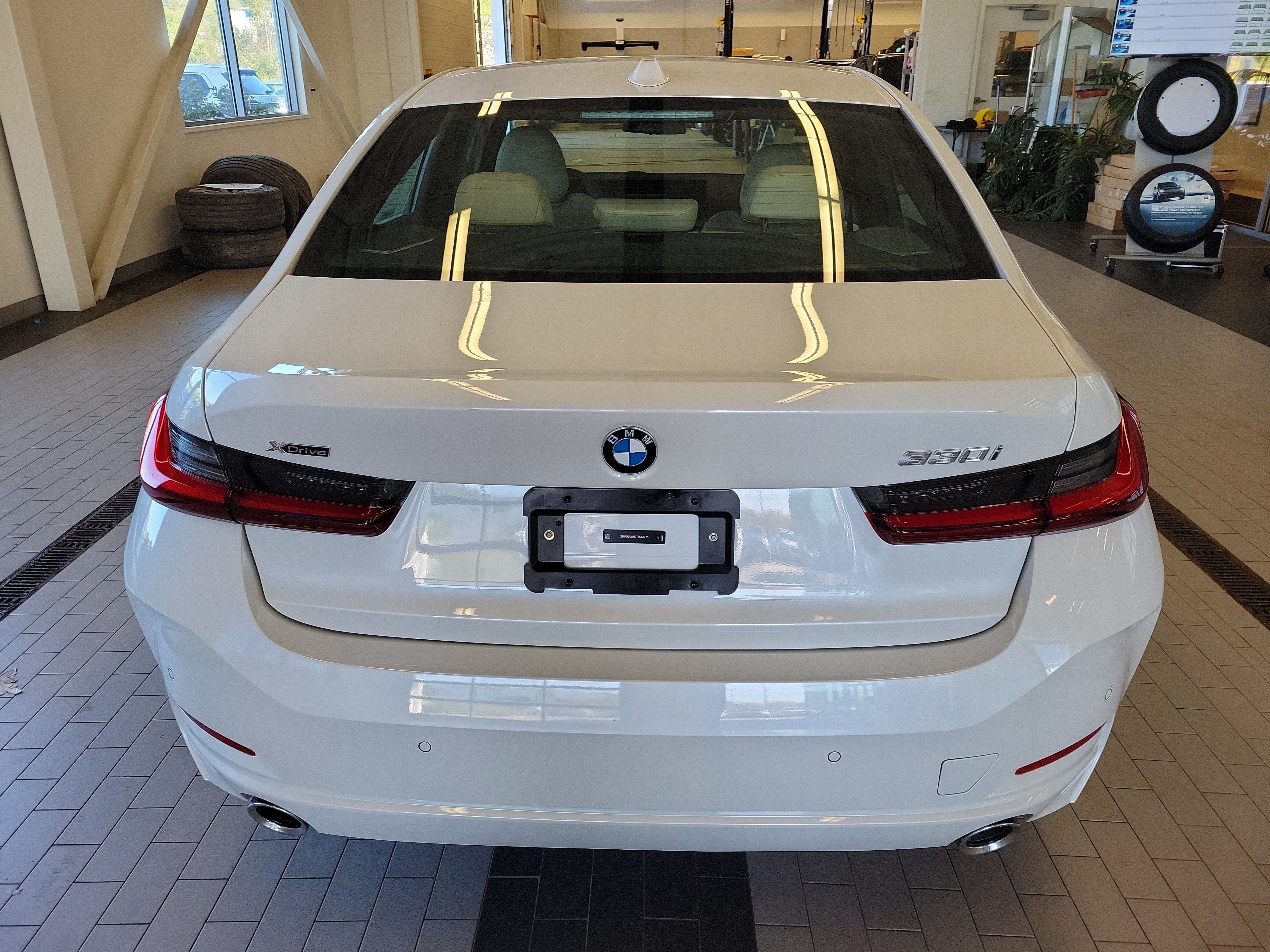New 2026 BMW 330i xDrive Sedan w/ Premium Package AWD/4WD image 6