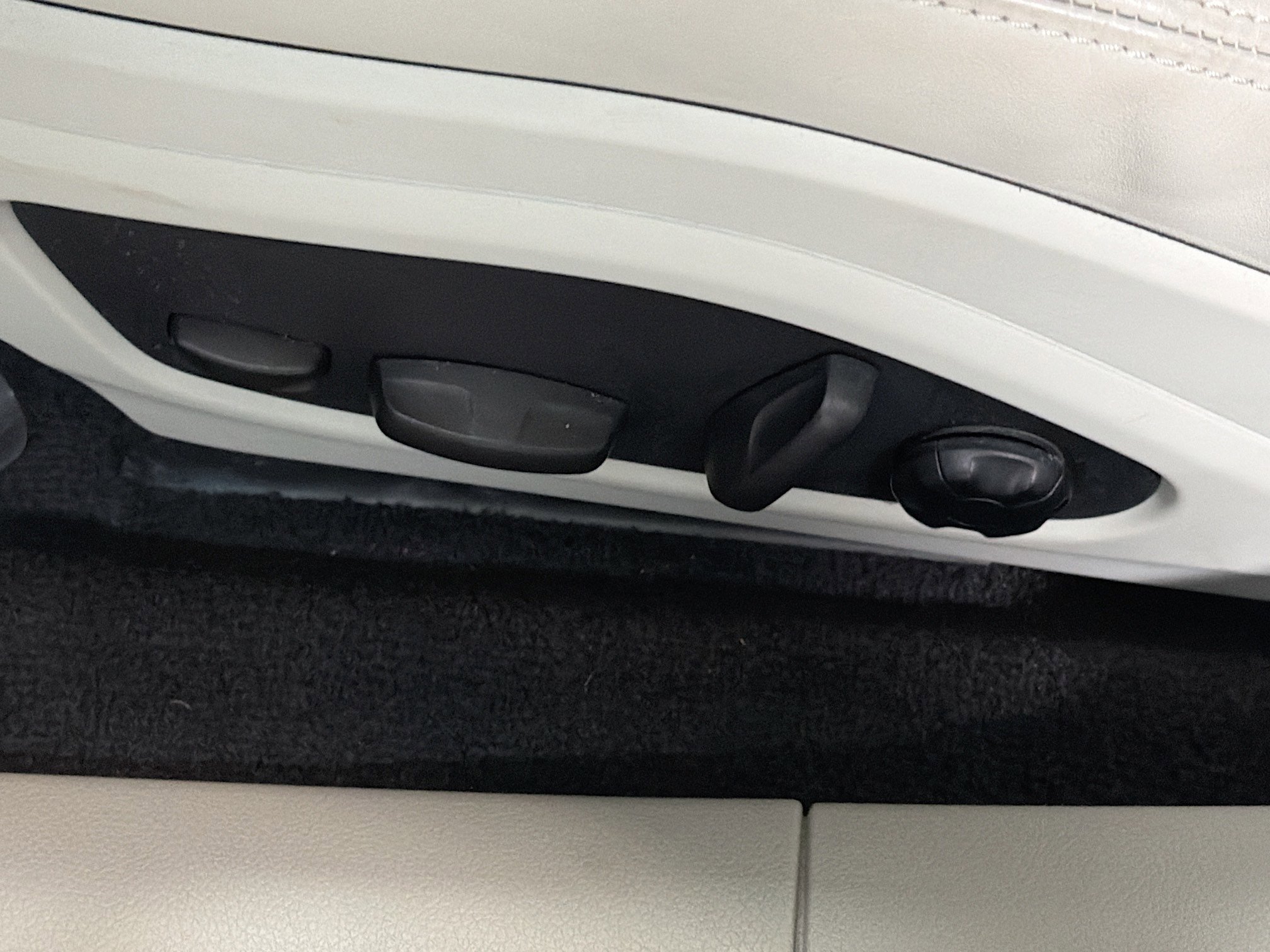 Used 2023 Porsche Panamera image 25