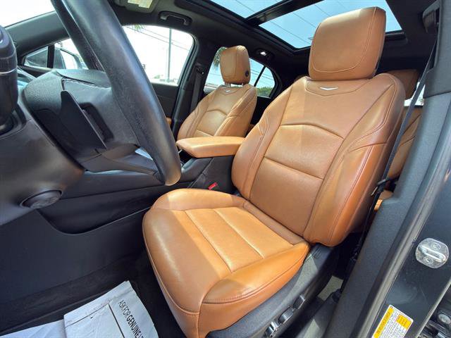Used 2019 Cadillac XT4 Premium Luxury image 11
