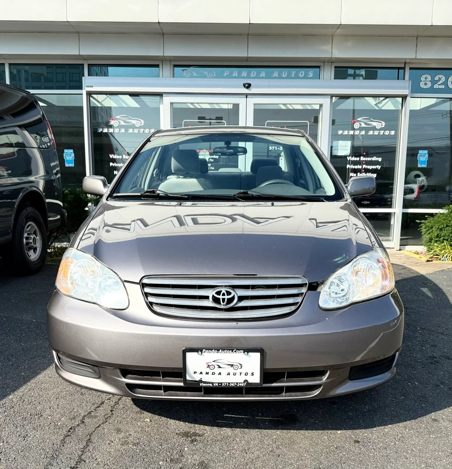 Used 2004 Toyota Corolla LE FWD image 2