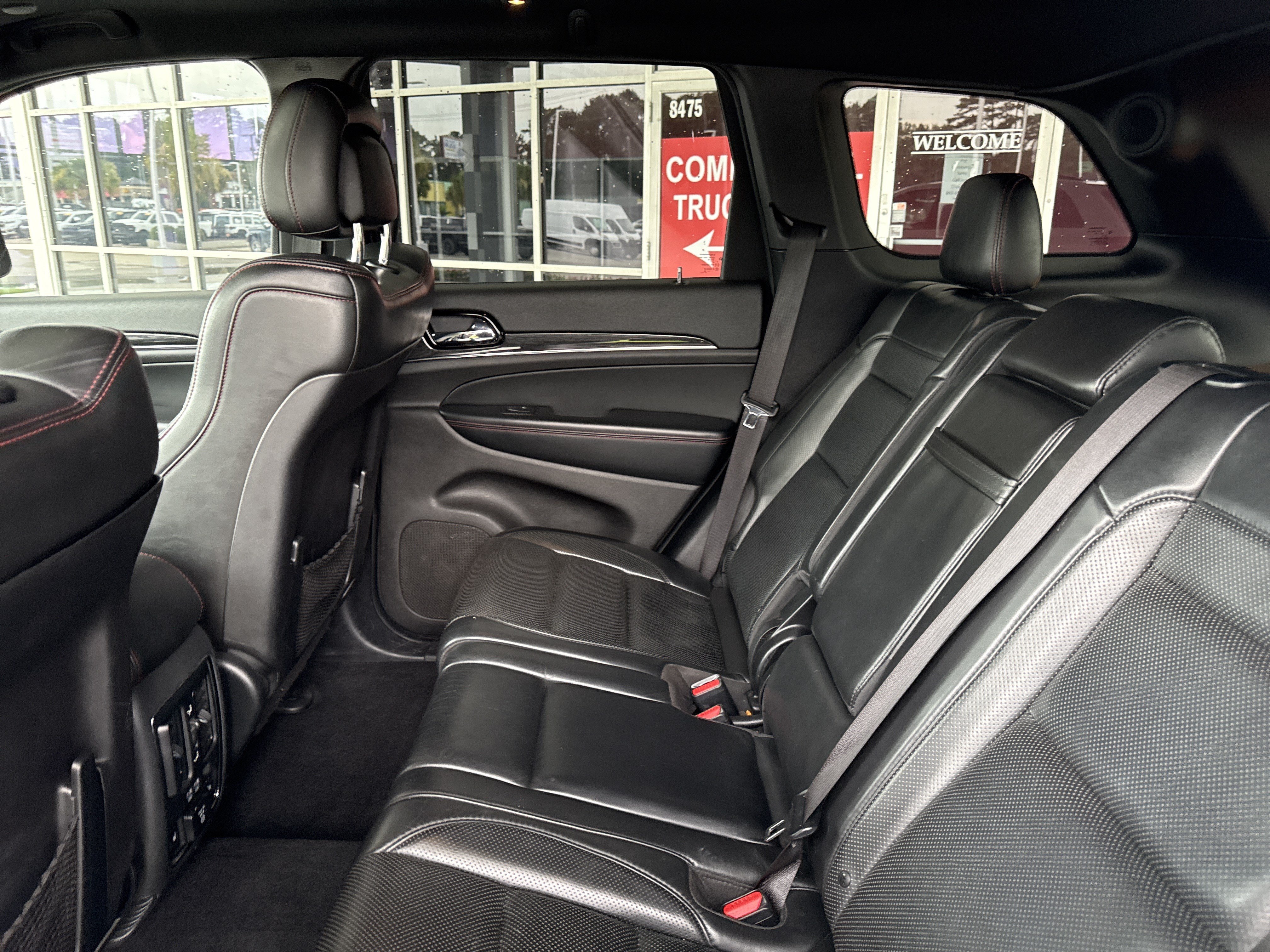 Used 2020 Jeep Grand Cherokee Trailhawk w/ Trailhawk Luxury Group AWD/4WD image 30