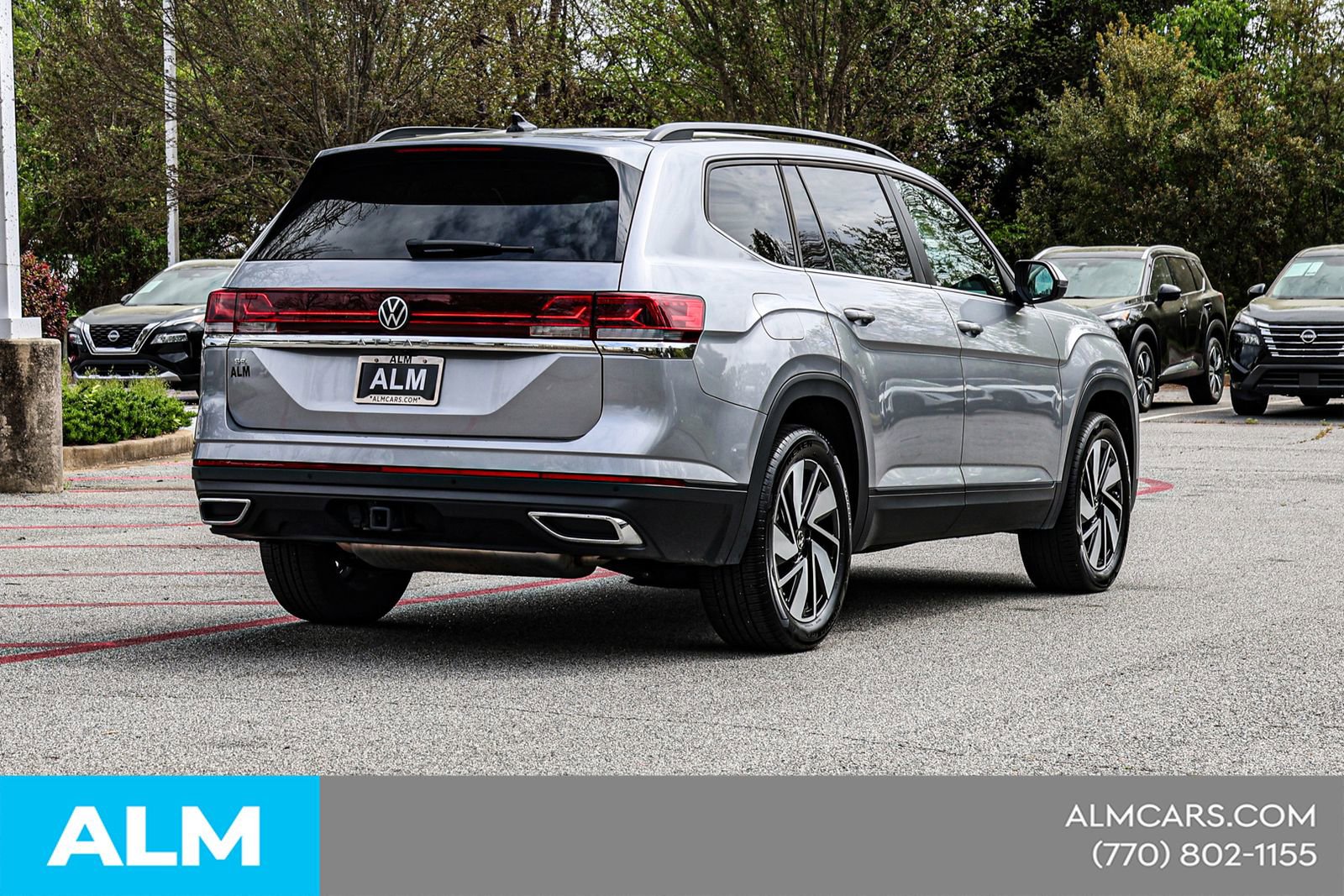 Used 2025 Volkswagen Atlas SE FWD image 7