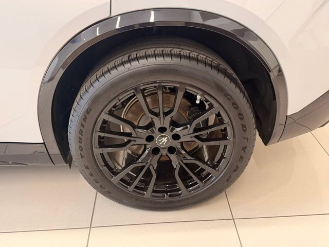 Used 2025 Maserati Grecale Modena AWD/4WD image 23