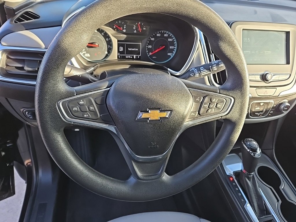 Used 2018 Chevrolet Equinox LT image 25