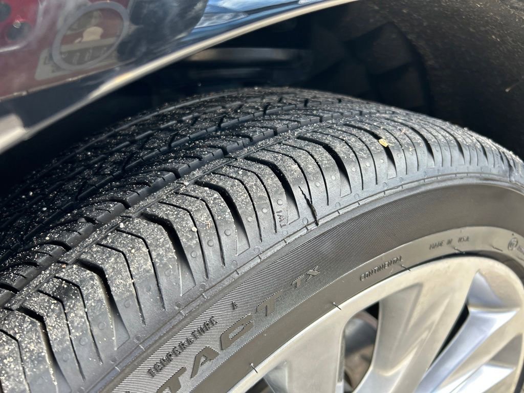 Used 2022 Buick Envision Avenir w/ Technology Package II image 29