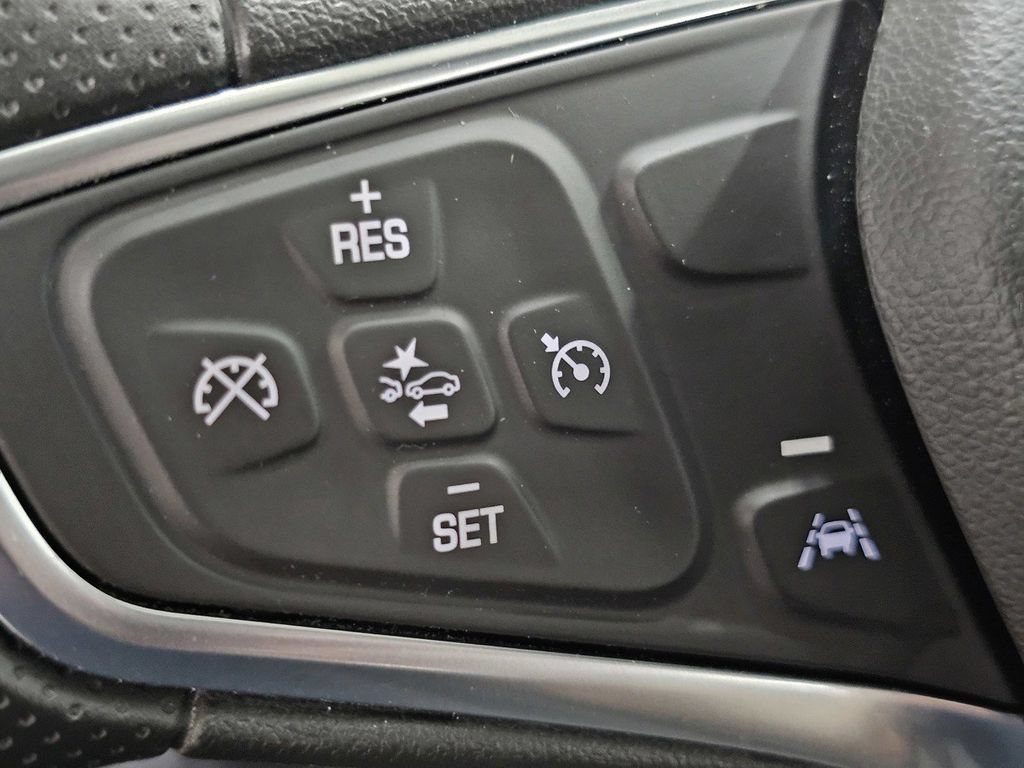 Used 2024 Chevrolet Equinox LS FWD image 29