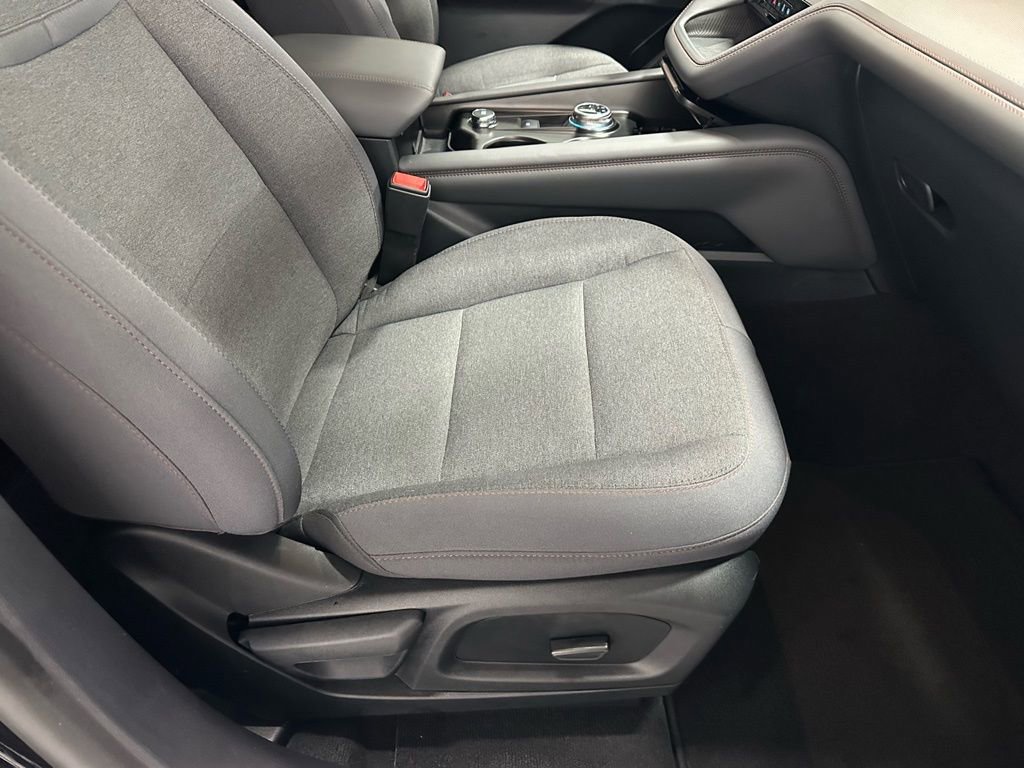 Used 2025 Ford Explorer Active AWD/4WD image 58