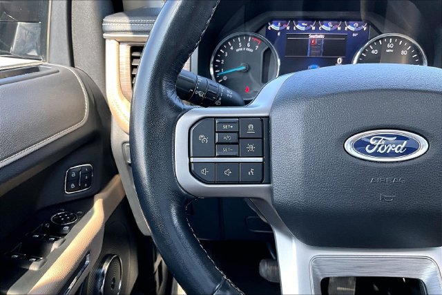 Used 2024 Ford Expedition Limited AWD/4WD image 11