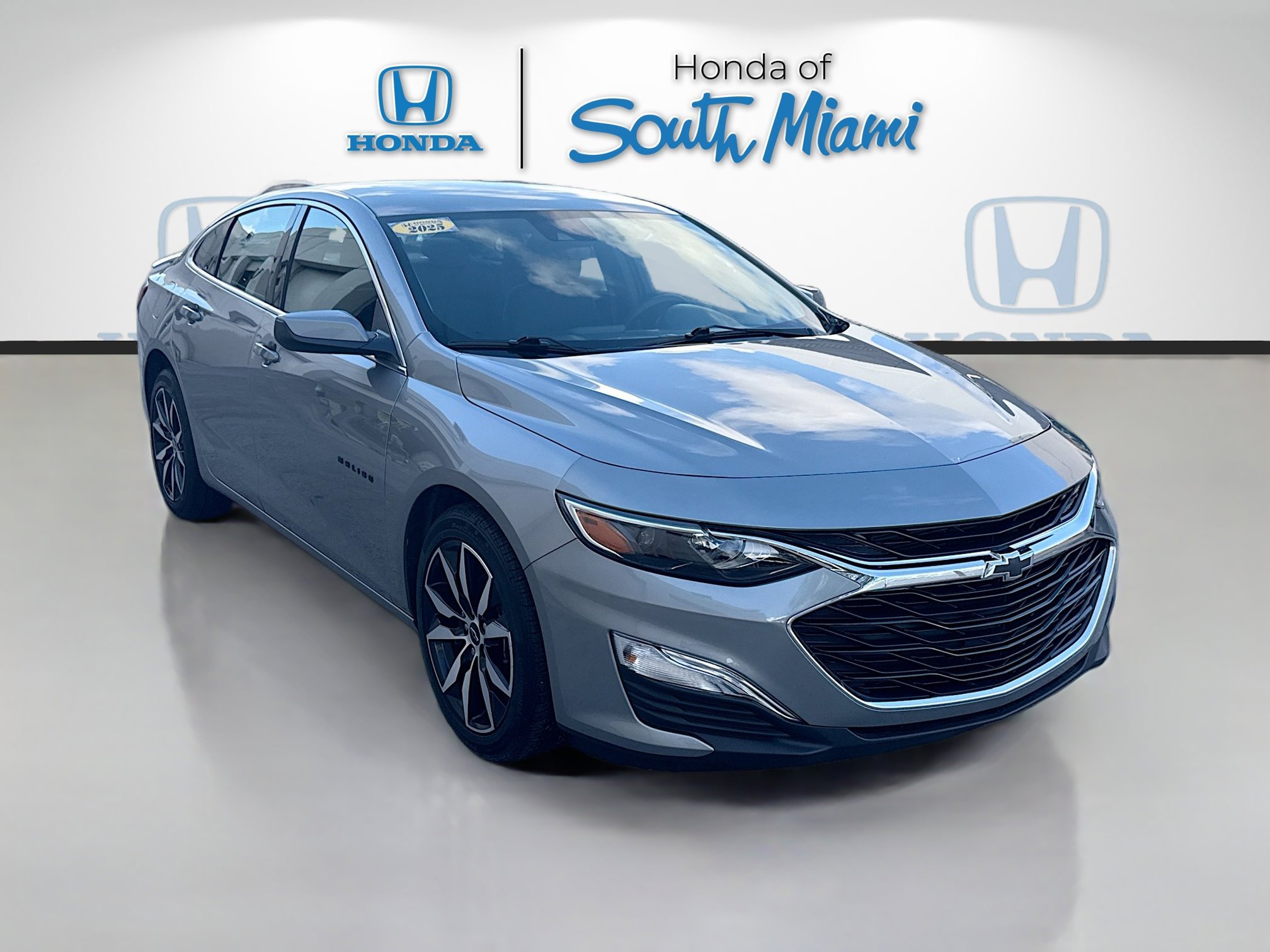 Used 2025 Chevrolet Malibu RS