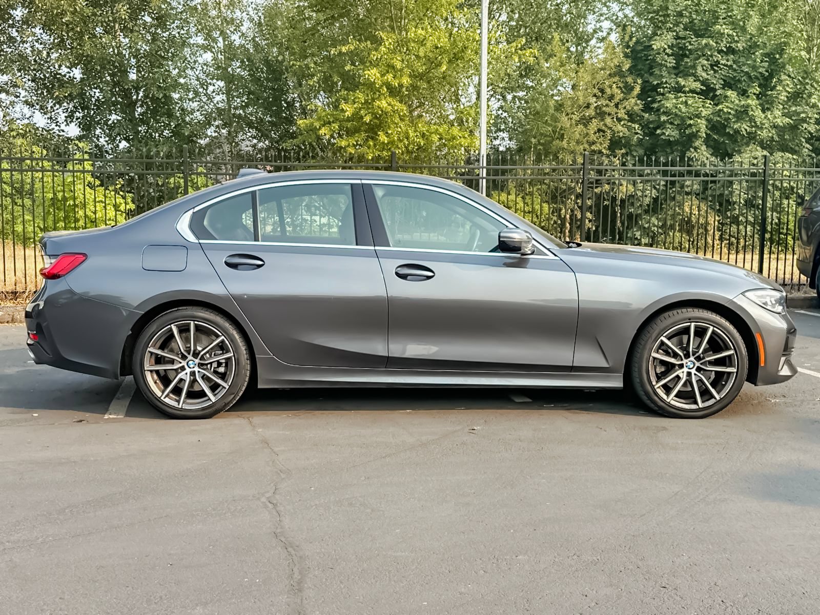 Used 2021 BMW 330i xDrive Sedan w/ Premium Package AWD/4WD image 2