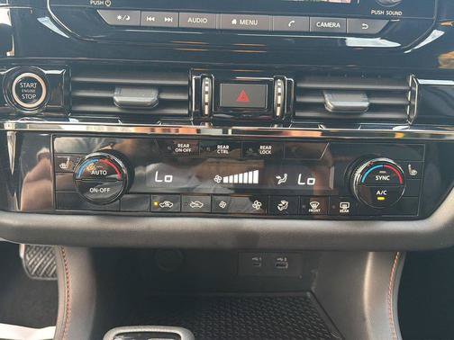 Used 2024 Nissan Pathfinder Rock Creek AWD/4WD image 19