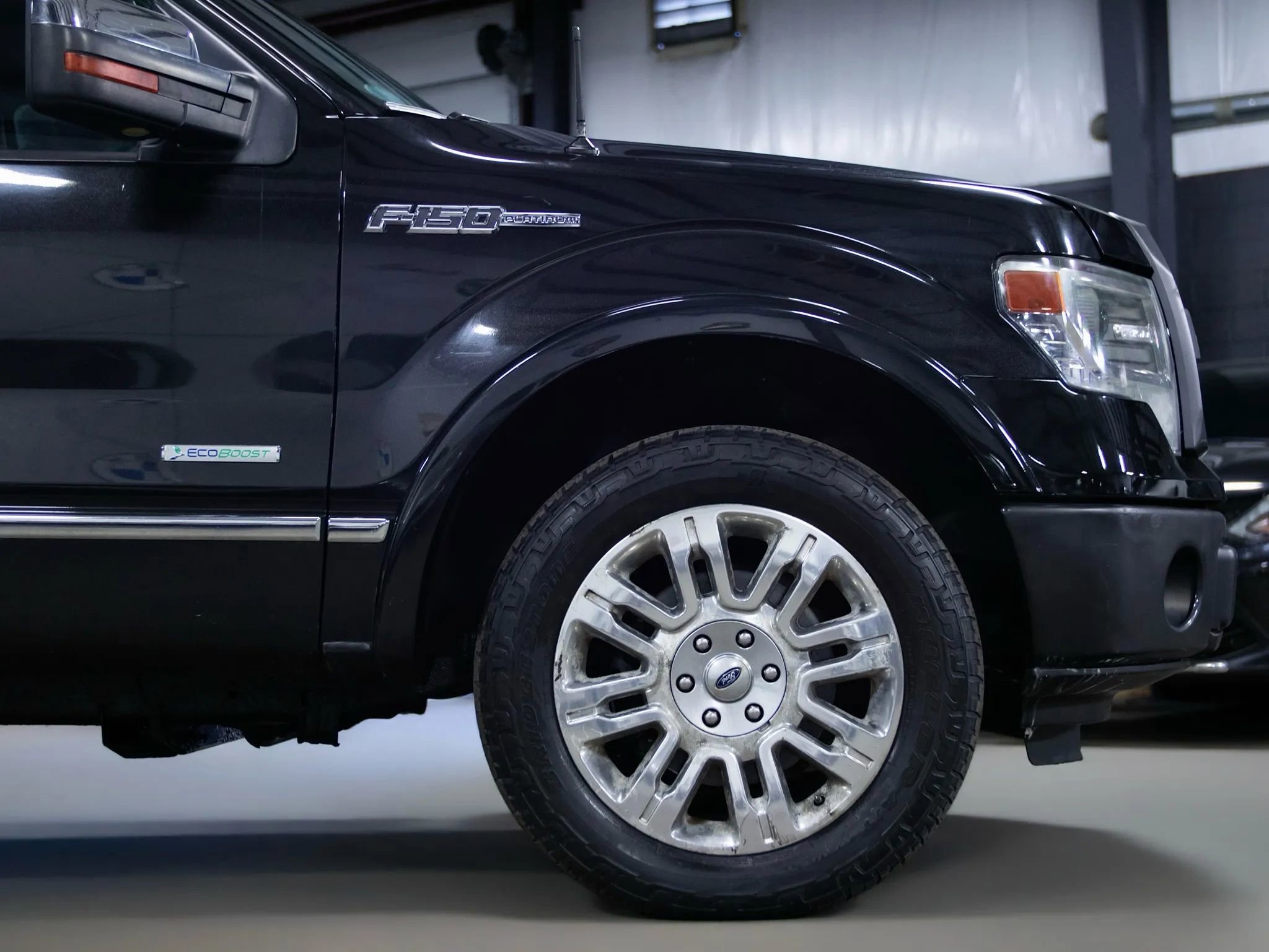 Used 2013 Ford F150 Platinum image 9