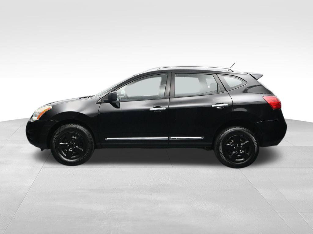 Used 2015 Nissan Rogue S w/ Convenience Package AWD/4WD image 2