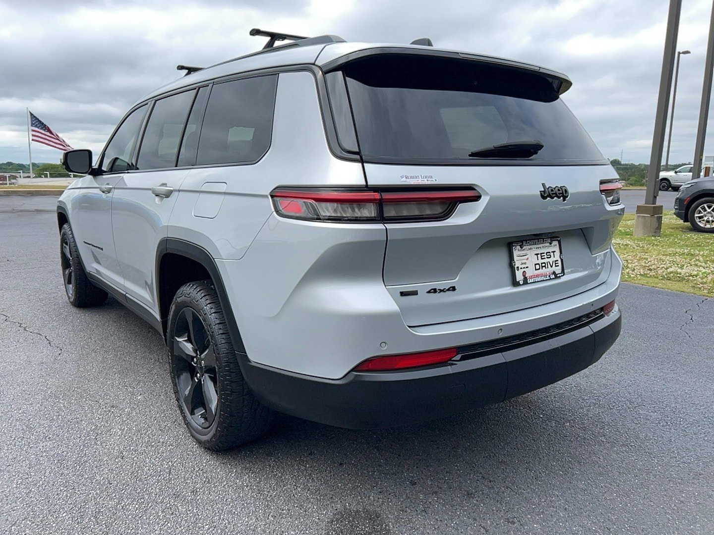 Used 2021 Jeep Grand Cherokee L Laredo AWD/4WD image 7