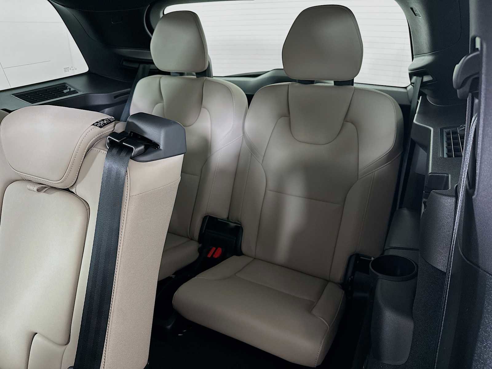 New 2026 Volvo XC90 B5 Plus image 26
