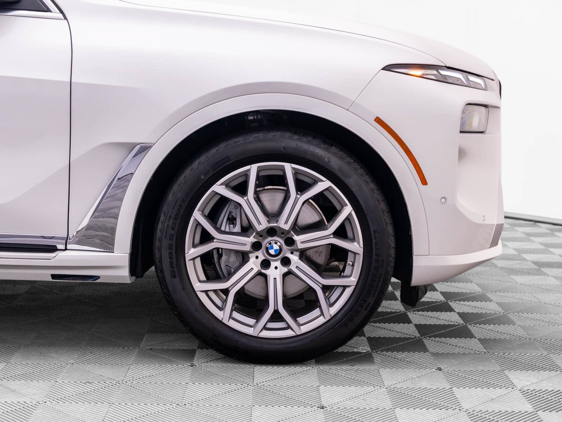 Certified 2026 BMW X7 xDrive40i AWD/4WD image 30