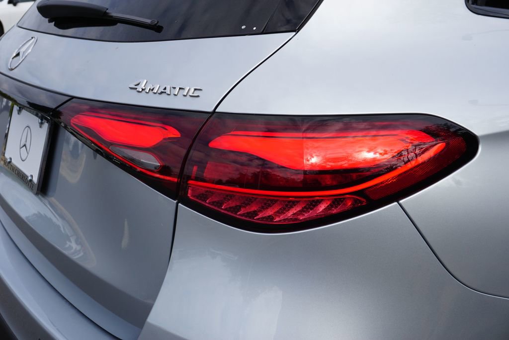 Certified 2025 Mercedes-Benz GLC 300 GLC 300 image 17