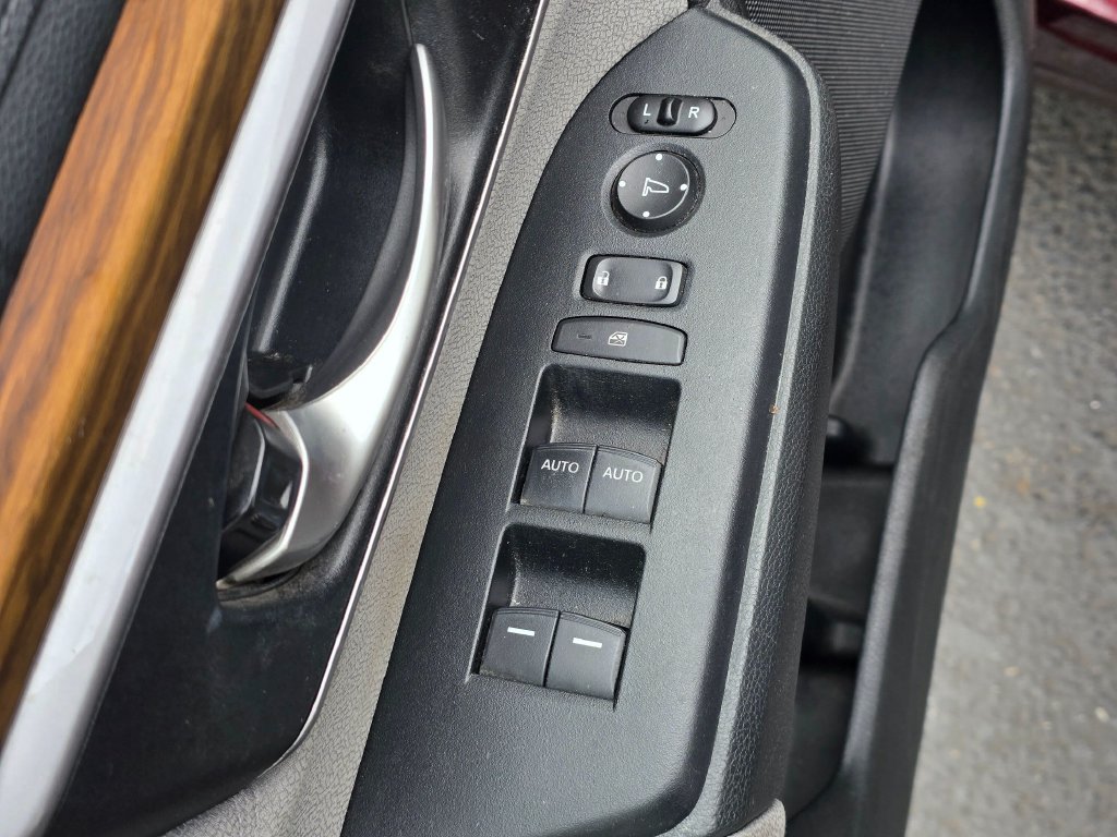 Used 2017 Honda CR-V EX image 12
