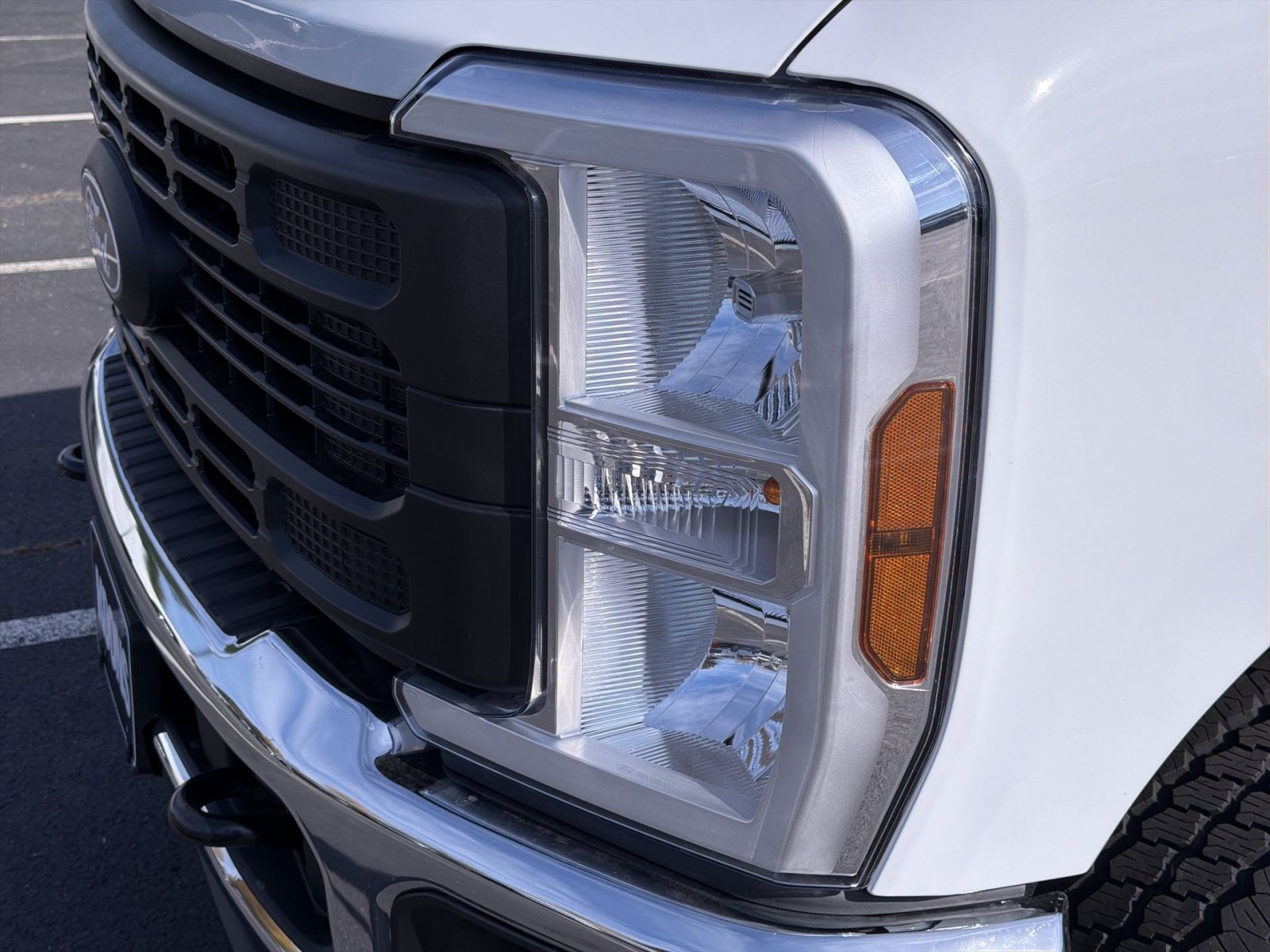 New 2027 Ford F350 XL w/ FX4 Off-Road Package AWD/4WD image 13