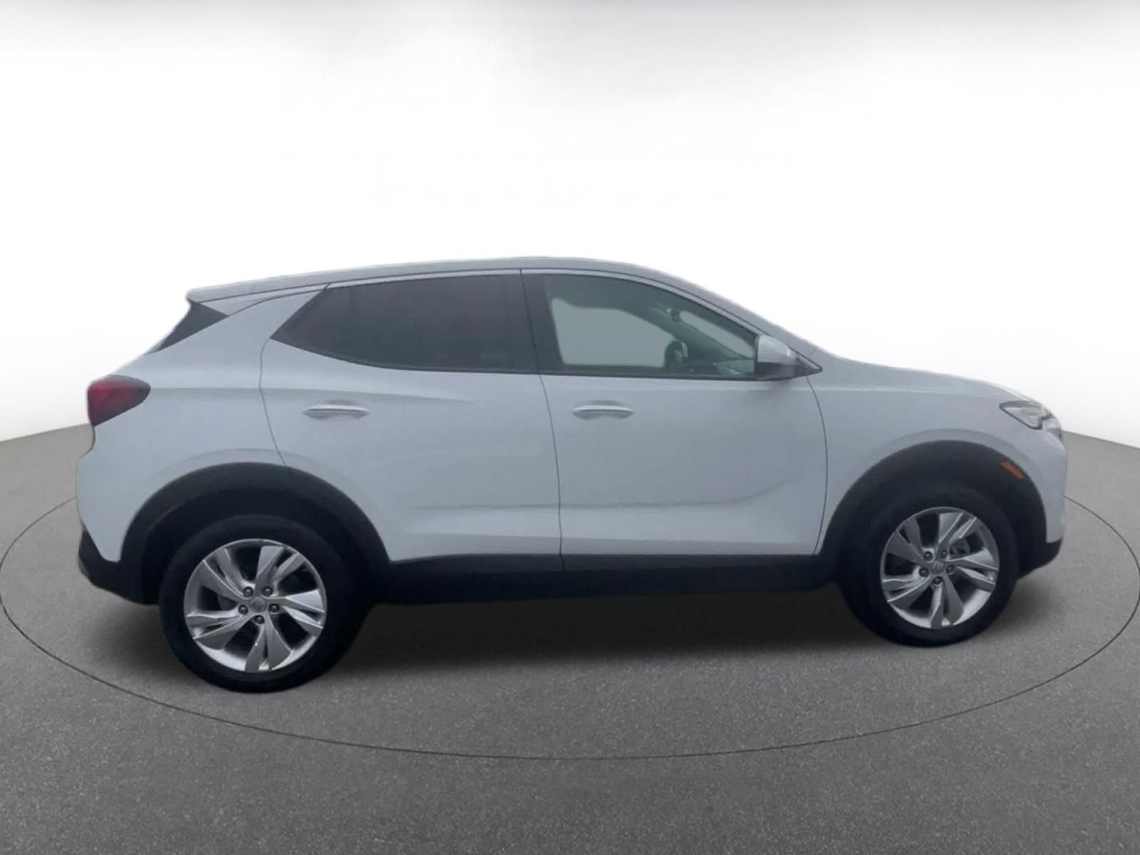 Used 2025 Buick Encore GX Preferred AWD/4WD image 15