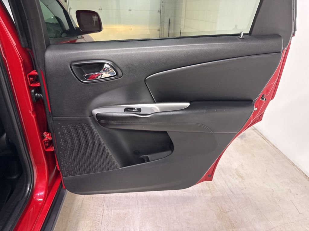 Used 2016 Dodge Journey SE w/ Flexible Seating Group FWD image 36