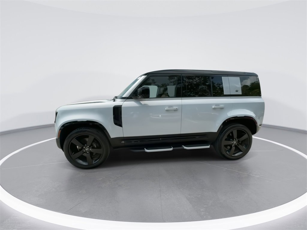 Used 2023 Land Rover Defender 110 V8 image 6