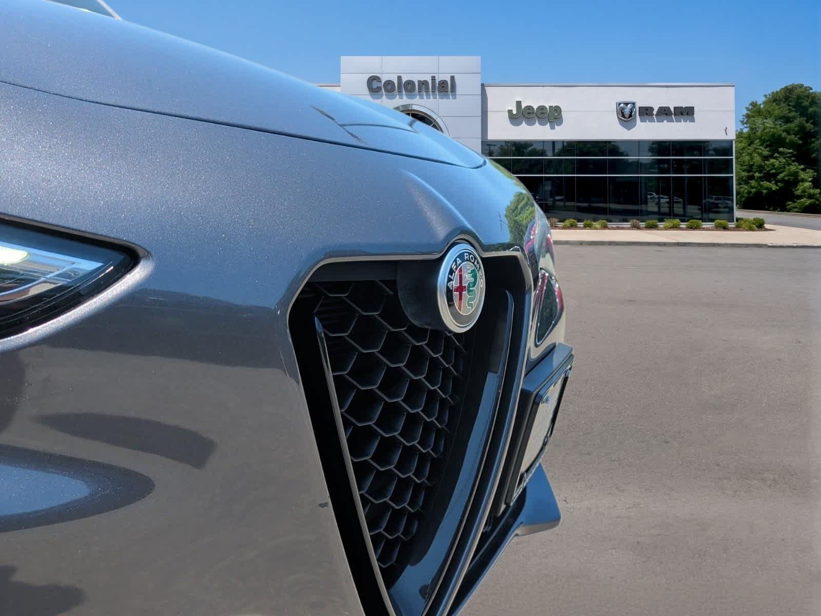 Used 2023 Alfa Romeo Stelvio Veloce AWD/4WD image 10