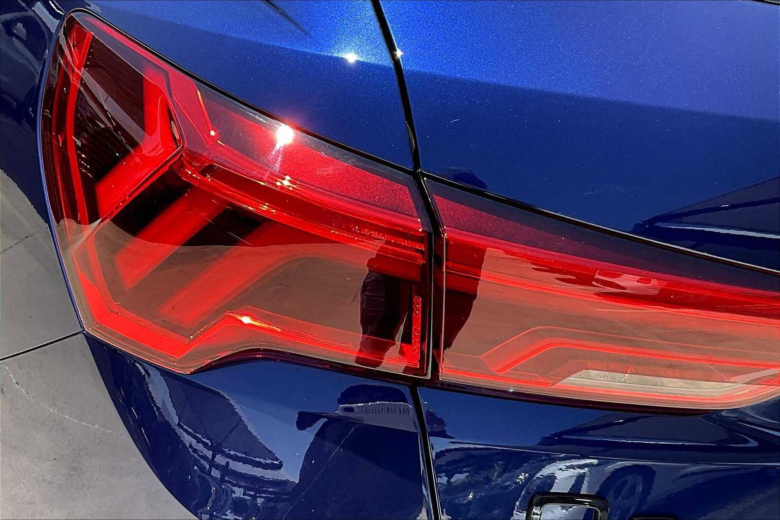 New 2025 Audi Q3 2.0T Premium image 14