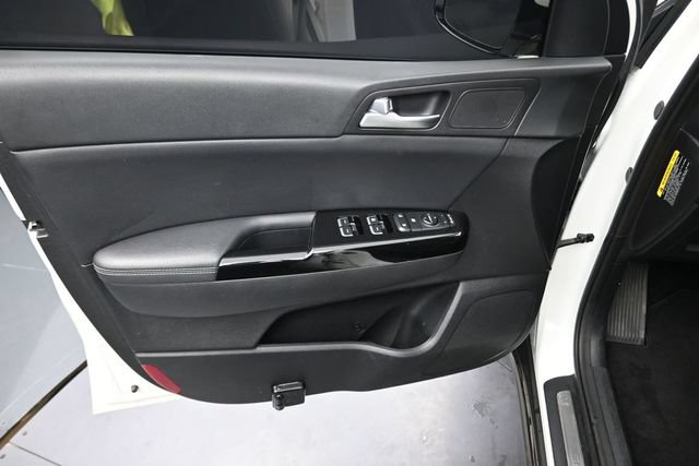 Used 2020 Kia Sportage S w/ Option Group 020 FWD image 15