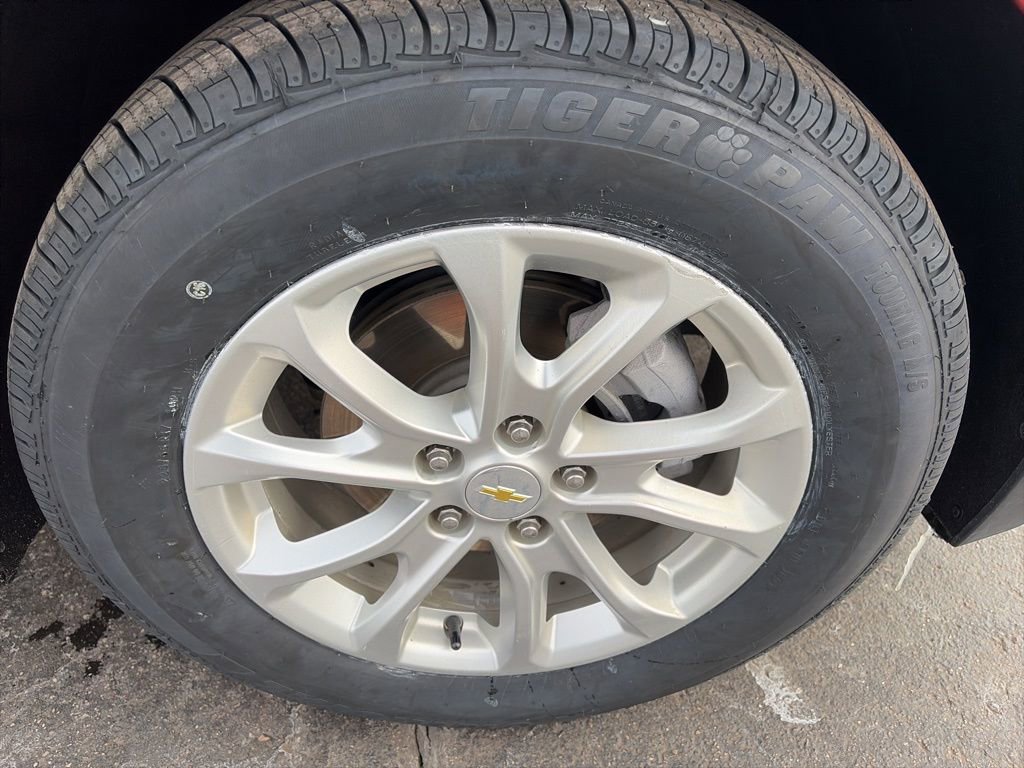 Certified 2020 Chevrolet Equinox LT image 12