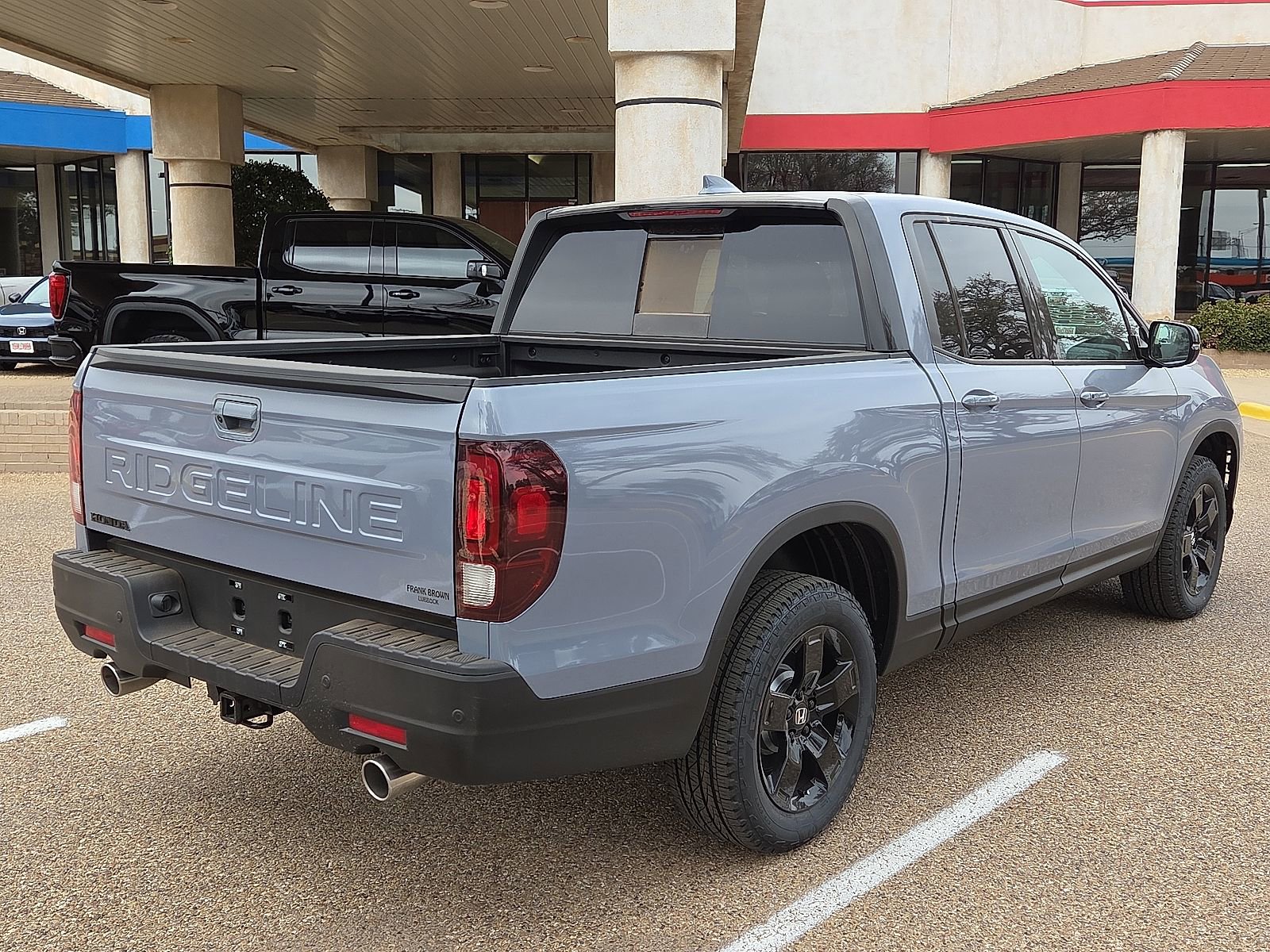 New 2026 Honda Ridgeline Black Edition image 4