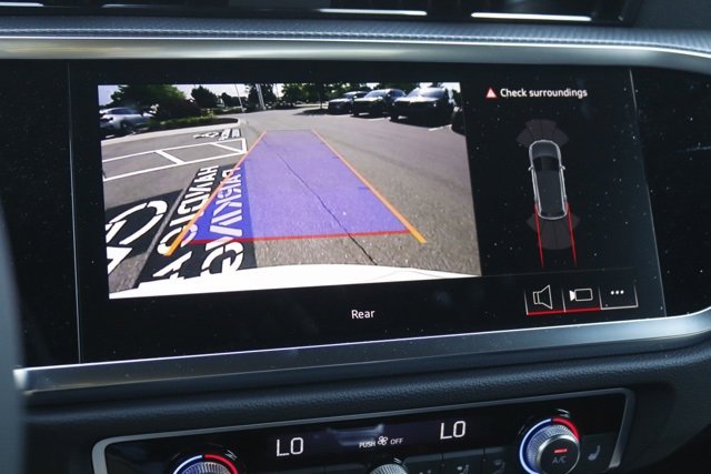 New 2025 Audi Q3 2.0T Premium image 27