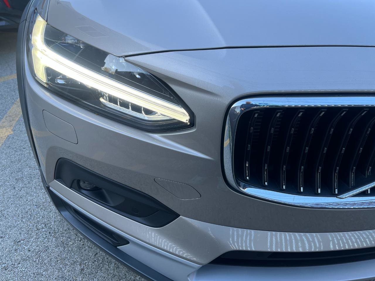 Used 2024 Volvo V90 B6 Cross Country Plus w/ Climate Package AWD/4WD image 22