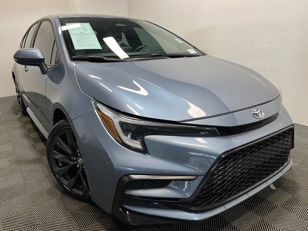 Used 2024 Toyota Corolla SE w/ SE Premium Package FWD image 1