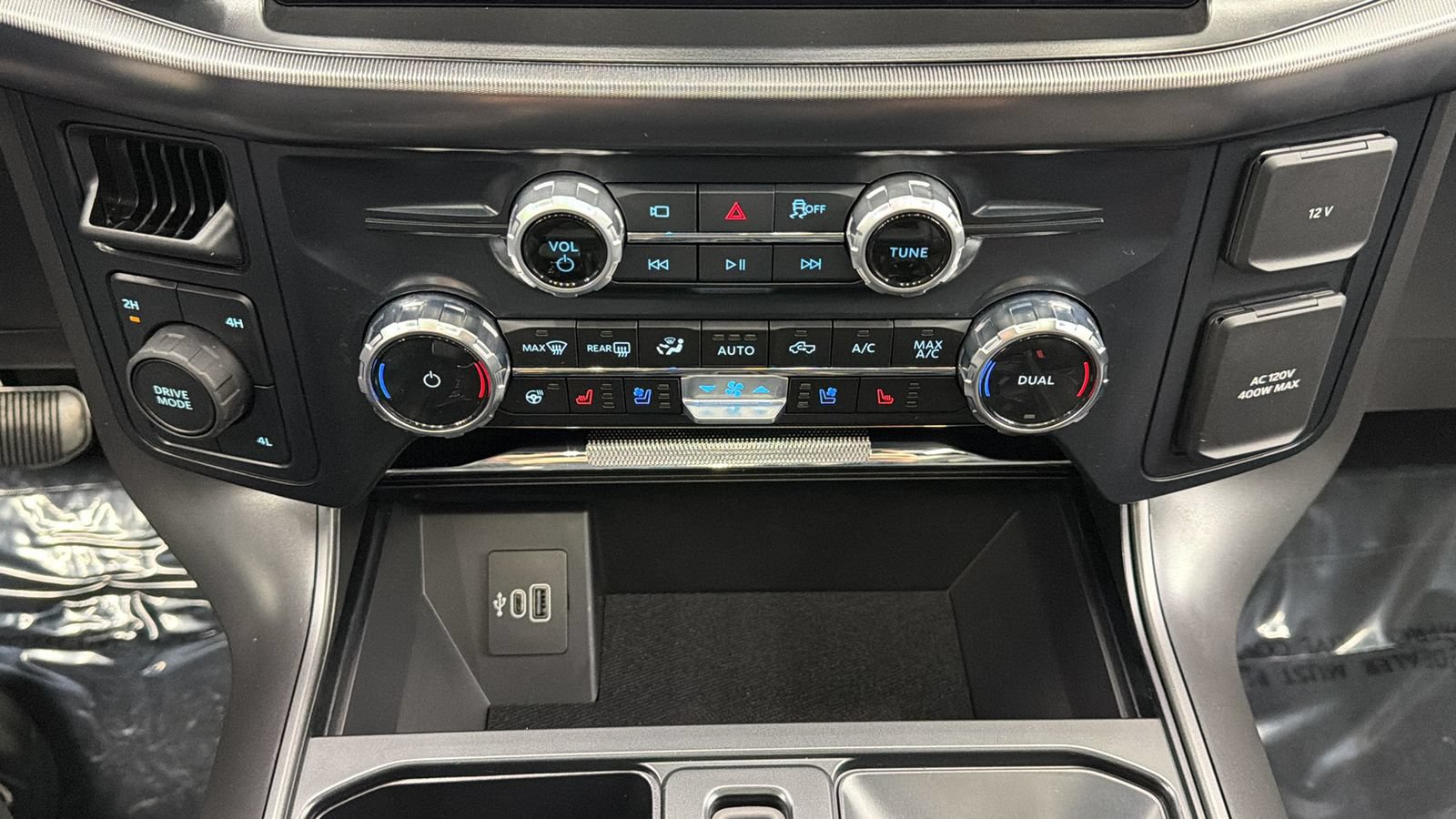 Used 2026 Ford F150 Lariat AWD/4WD image 23
