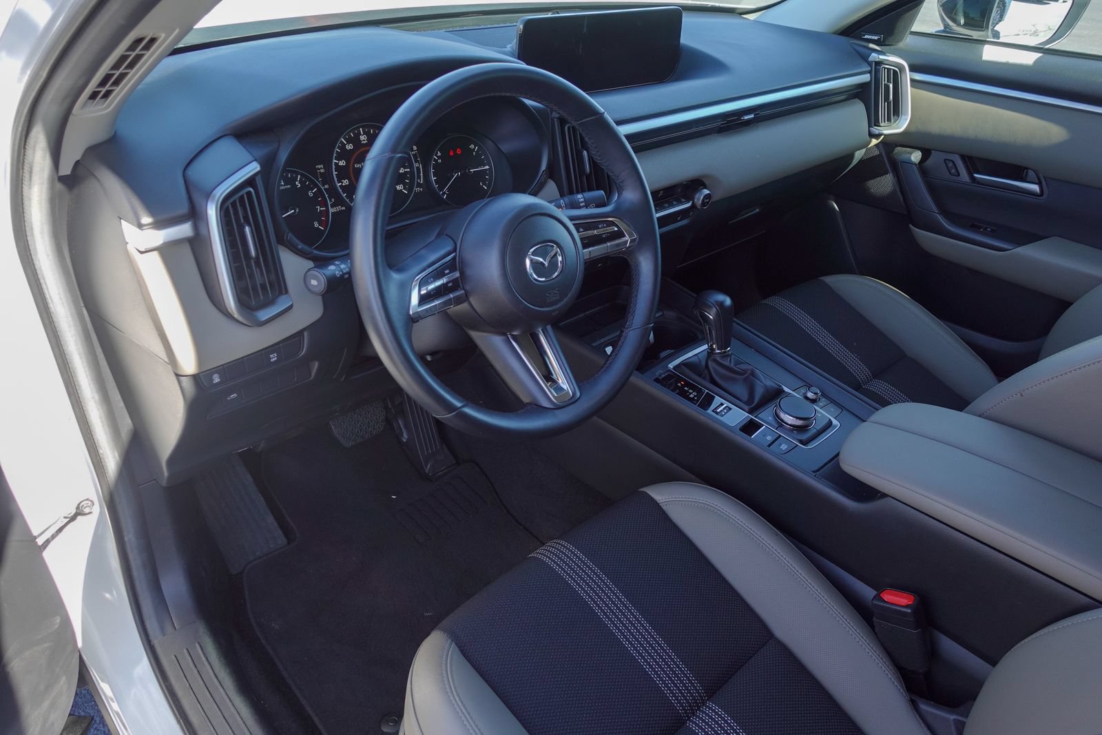Certified 2025 MAZDA CX-50 AWD 2.5 S w/ Premium Package image 11